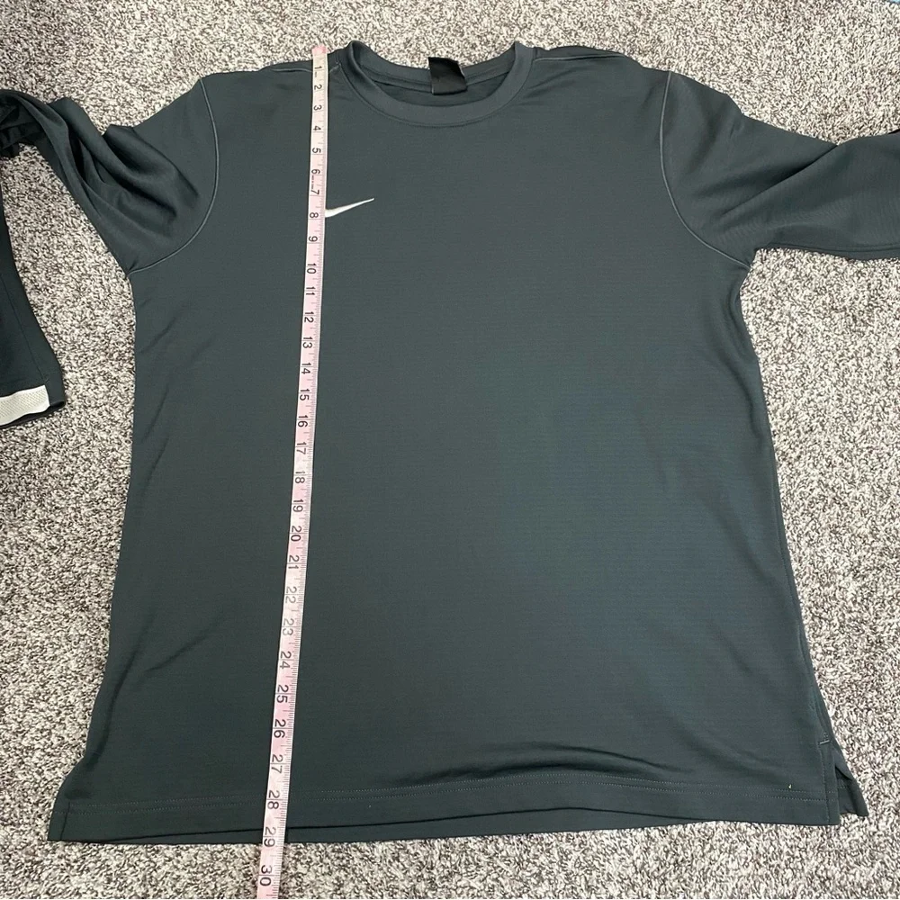 Nike‎ Gray Long Sleeve Pullover Mens Medium